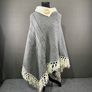 Pachamama Poncho OS Handmade in Ecuador Shawl Cozy Knit Lagenlook Wool Soft Gray